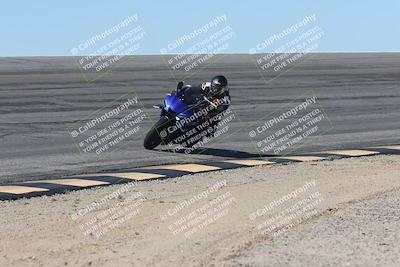 media/Oct-13-2025-Moto Forza (Mon) [[a66d839500]]/4-C Group/Session 2 (Bowl)/